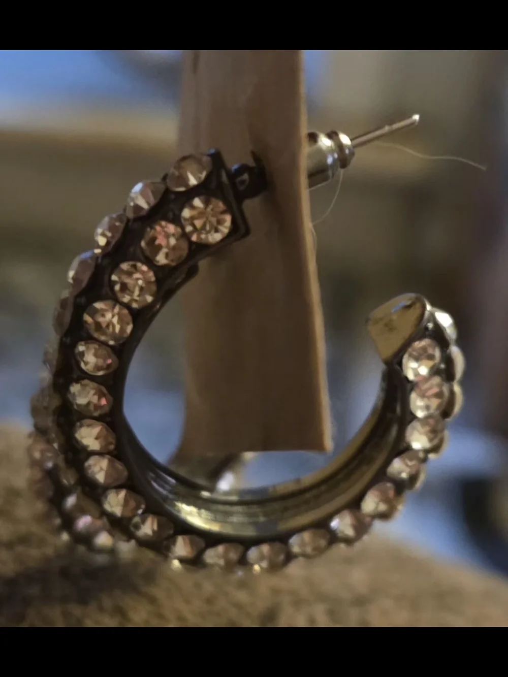 N/A elegant hoop